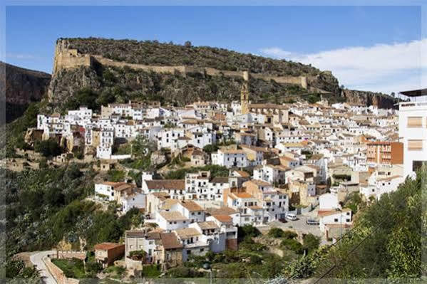 Hostal El Pozo 훌레야 외부 사진
